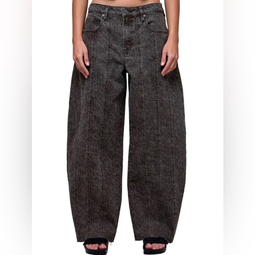 Sammie Brown Cheetah Seamed Barrel Jean